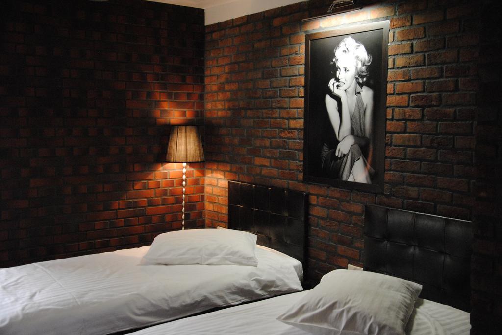 Amadeus Hotel Zielona Gora Pokoj fotografie